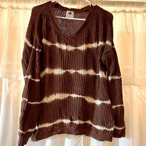 V-neck Bleach Stripe Sweater